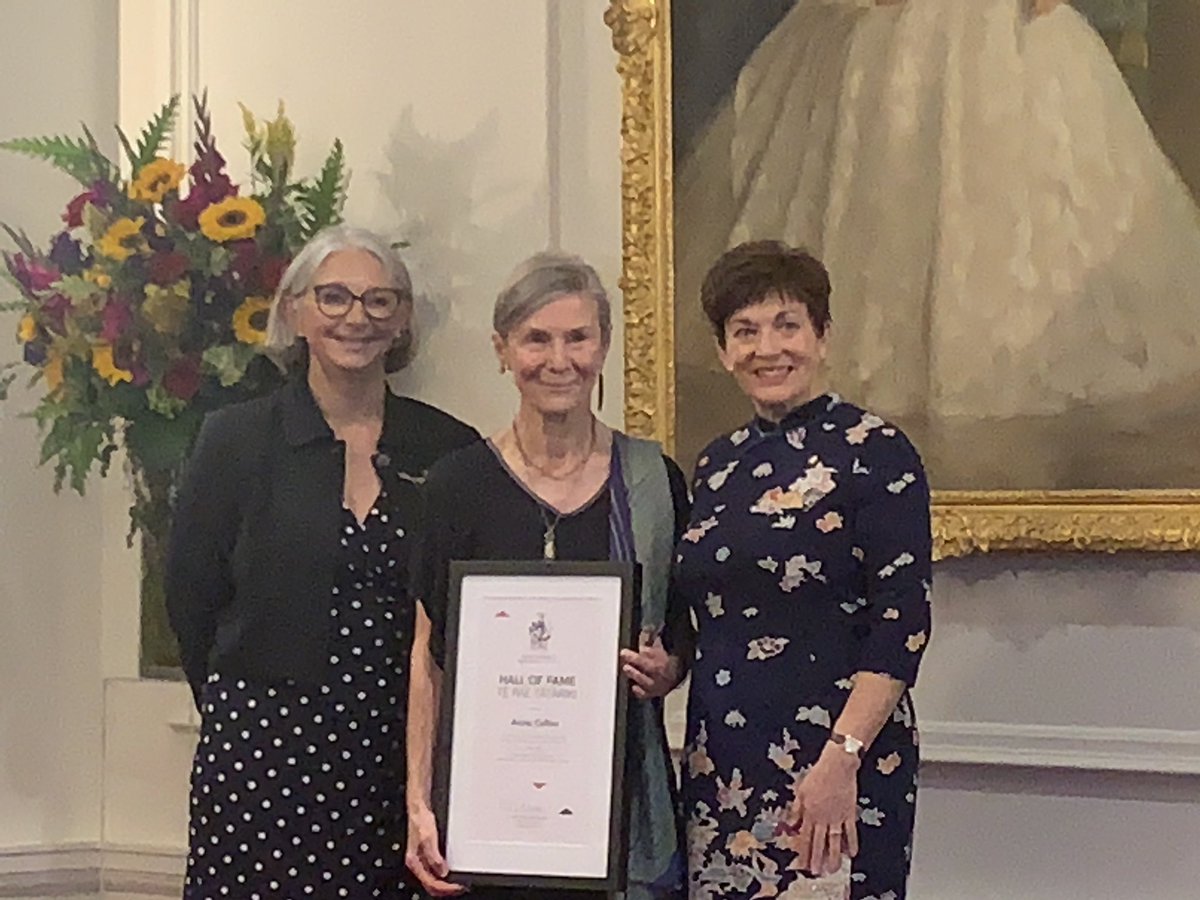 Third, we recognise Annie Collins, acclaimed film editor. She has worked on iconic films from Scarfies to Out of the Blue, Lord of the Rings to Patu! She is known for the humanity she brings to her documentary and film work, and her keen eye for magical details.