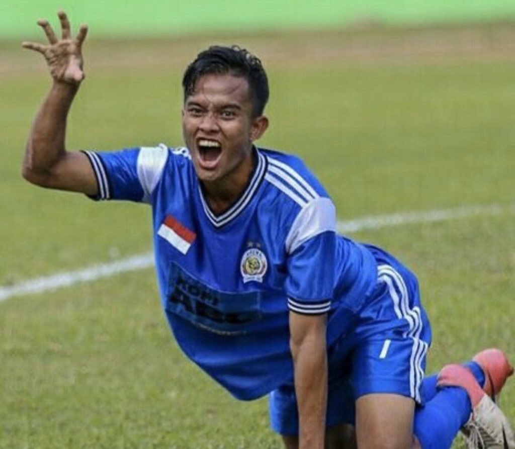 rodrigosantono's tweet photo. @yudhaekay @Liga1Match @AremafcOfficial https://t.co/5XRhoIsNcz