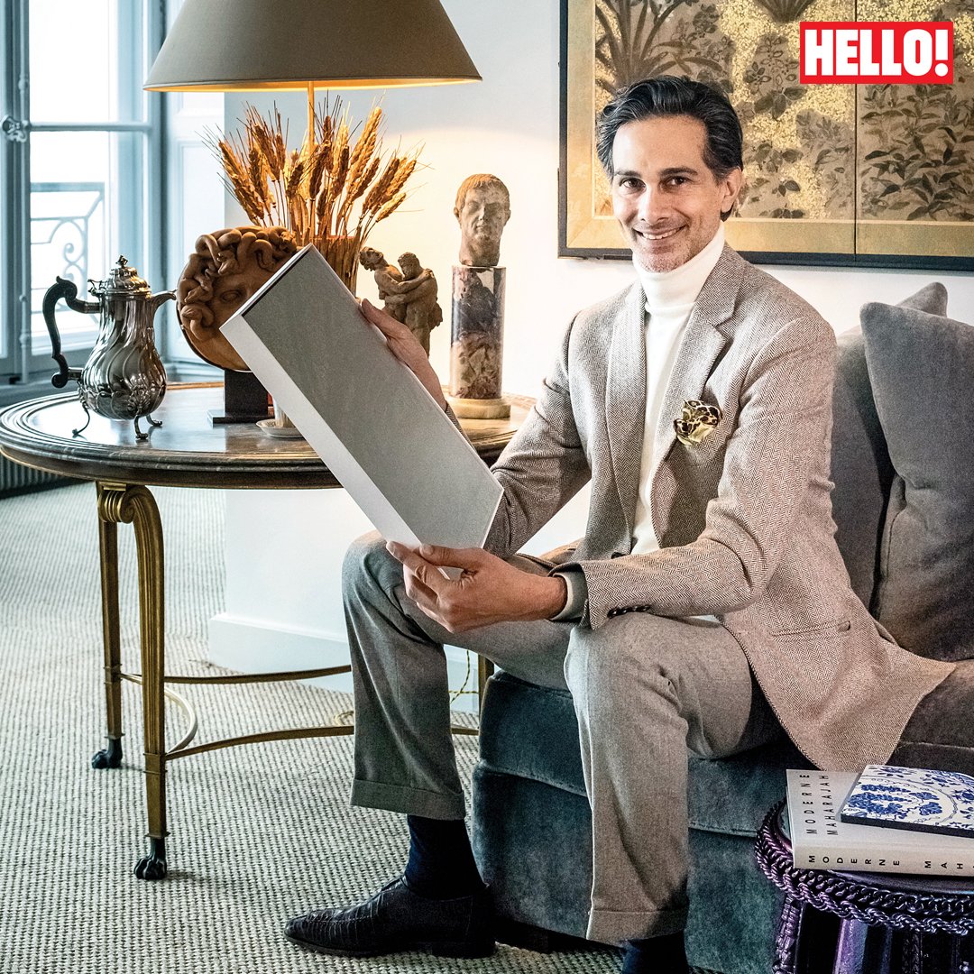 HELLOmagIndia's tweet photo. ‘I’d have been deeply unfulfilled if I simply worked in a family business. The truth is that I had no choice but to follow my dreams.’ - Amin Jaffer
#HELLOExclusive #HELLOMagIndia #HELLOMarchIssue #Cover #HELLOIndia #Art #Artist https://t.co/MOzpLN6gme