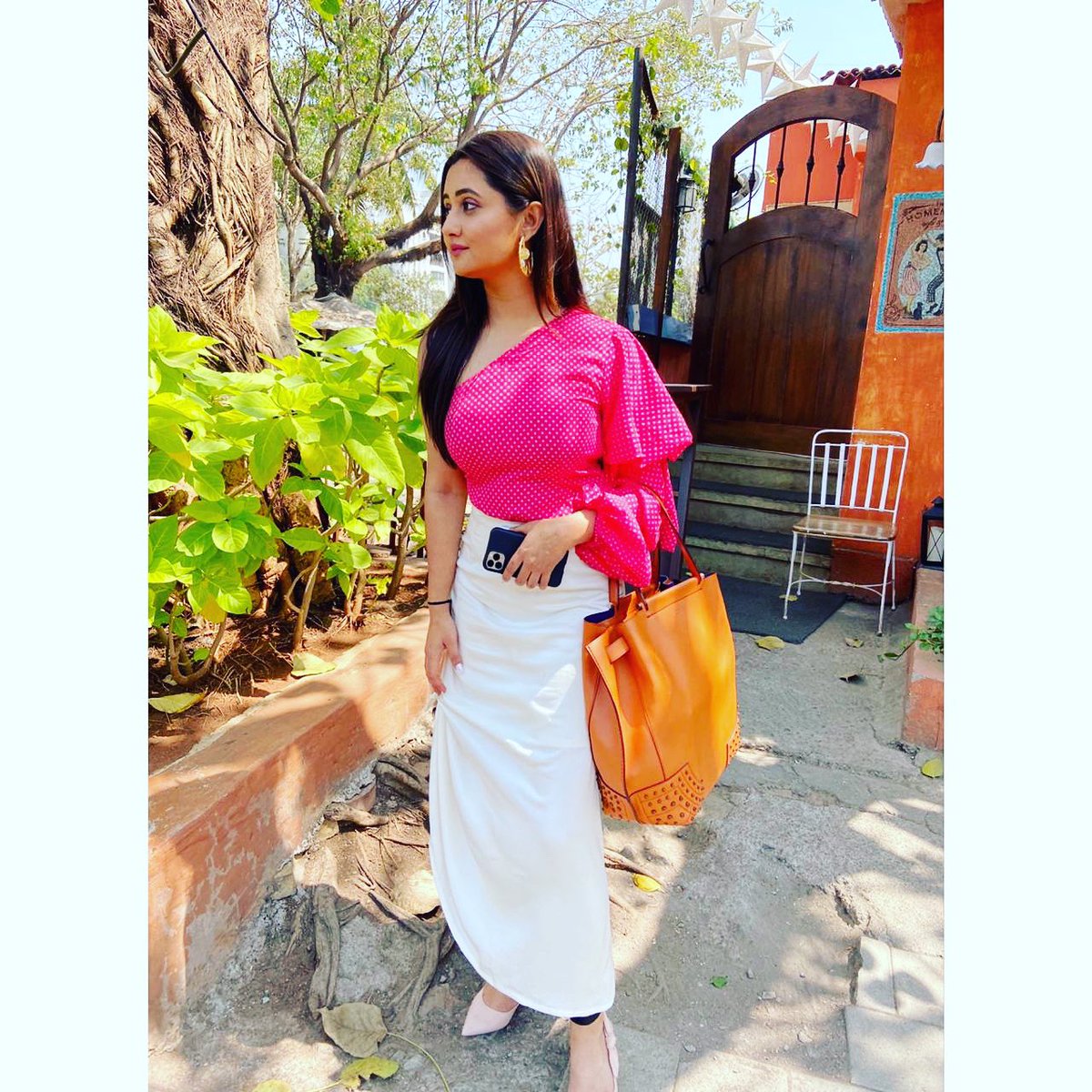 TheRashamiDesai's tweet photo. There I power in kindnesses😇😇
Happy Tuesday 💕💕💕
What is you inner power? https://t.co/6ydvtLAdZP