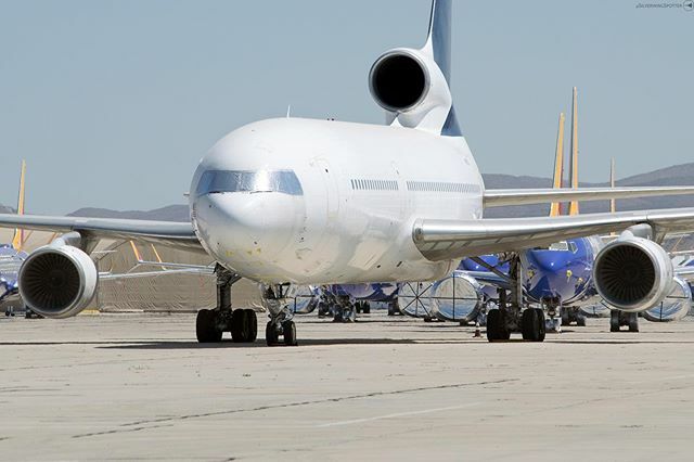 SWSpotter's tweet photo. 👼 ⠀⠀⠀ ⠀⠀⠀⠀ ⠀⠀⠀ ⠀⠀⠀⠀ ⠀ ⠀⠀⠀ ⠀ ⠀ #silverwingspotter #vcv #lockheed #l1011 #l1011tristar #aviation #lockheedl1011 #n91011 #victorville #planespotterapp https://t.co/PuZSdRs4Dk https://t.co/ARFtYi3jxX