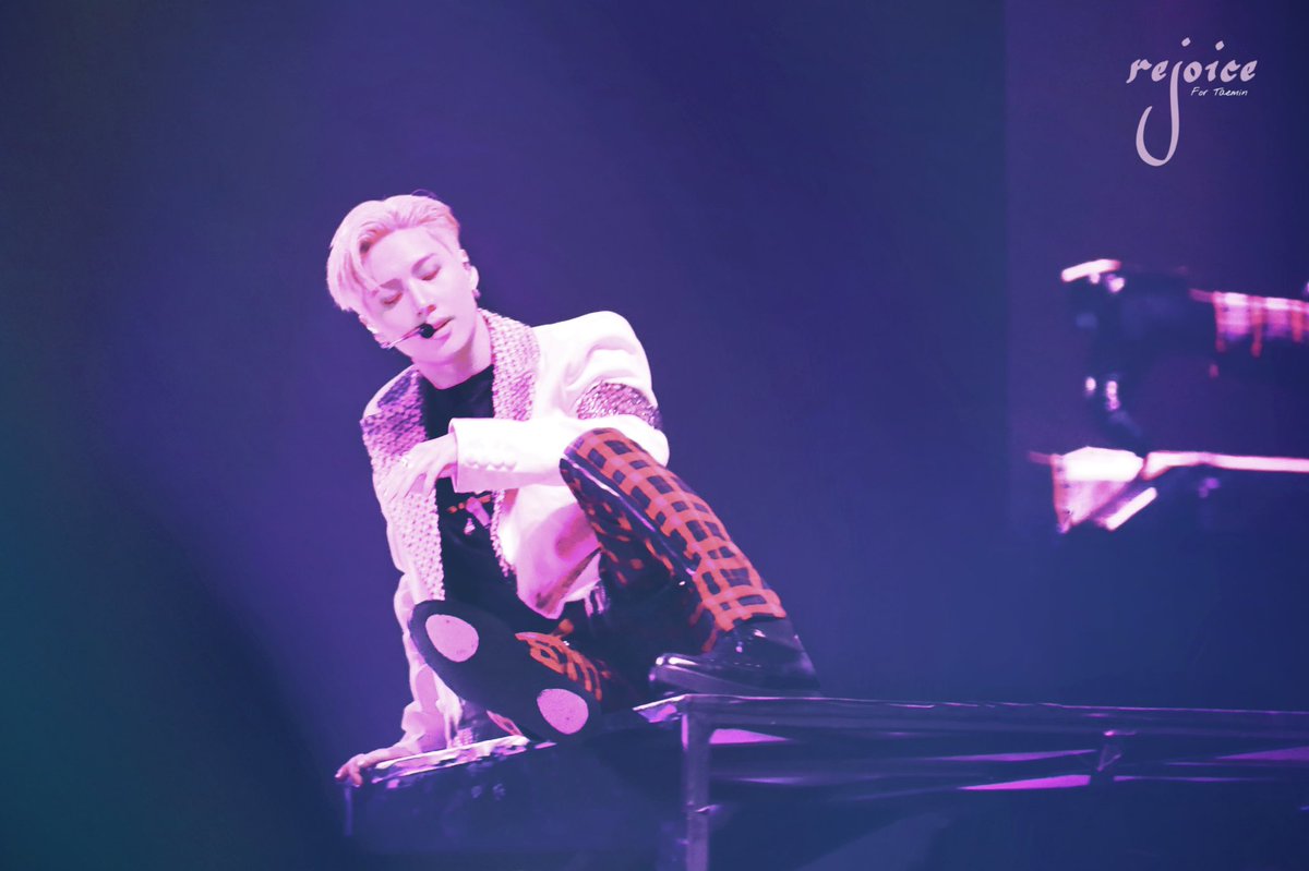 Rejoice0718's tweet photo. SuperM We are the future tour in London 200228 Taemin
Sexy &amp; beautiful &amp; handsome🥺🥺
#TAEMIN #태민 #テミン 
#SuperM #SuperMinLondon https://t.co/ouNzPq7EaI