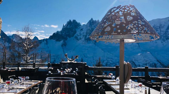 Nouveau système de réservation en ligne, des avis clients vérifiés. Ce sont des avis de personnes ayant réservés et mangés chez nous et donc vous avez la garantie que ceux-là sont justes. Valable à La Bergerie et au 3842.
restaurants-altitude.com/fr/
<a href="/MONTBLANC_NR/">MONTBLANC_NR</a> <a href="/ZenchefFR/">Zenchef France</a>