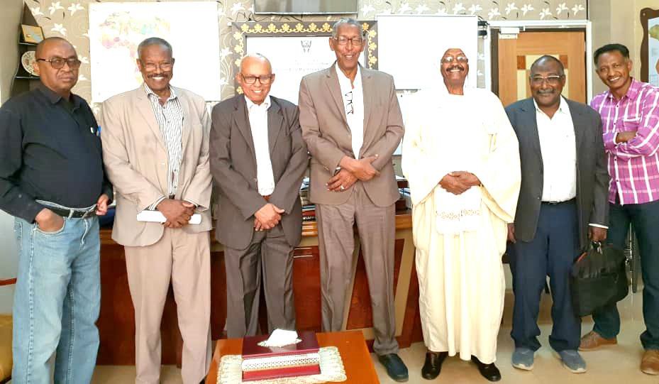 AMGC31543769's tweet photo. AMGC Director General Mr. Ibrahim Shaddad paid a courtesy visit to the Geological Research Authority of Sudan (GRAS). https://t.co/DGPT1Qngdu