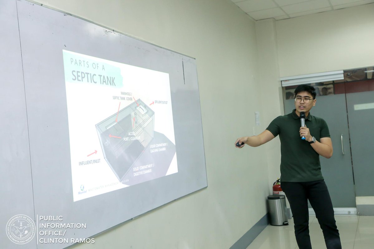 valenzuelacity's tweet photo. To further promote health and safe sanitation systems and practices in the city, the local government holds a City-Level Community Briefing on Sanitation and Desludging Services at the ALERT Center. Liga ng mga Barangay officials and members attended the meeting. #LiveableCities https://t.co/rDZeSFQVXZ