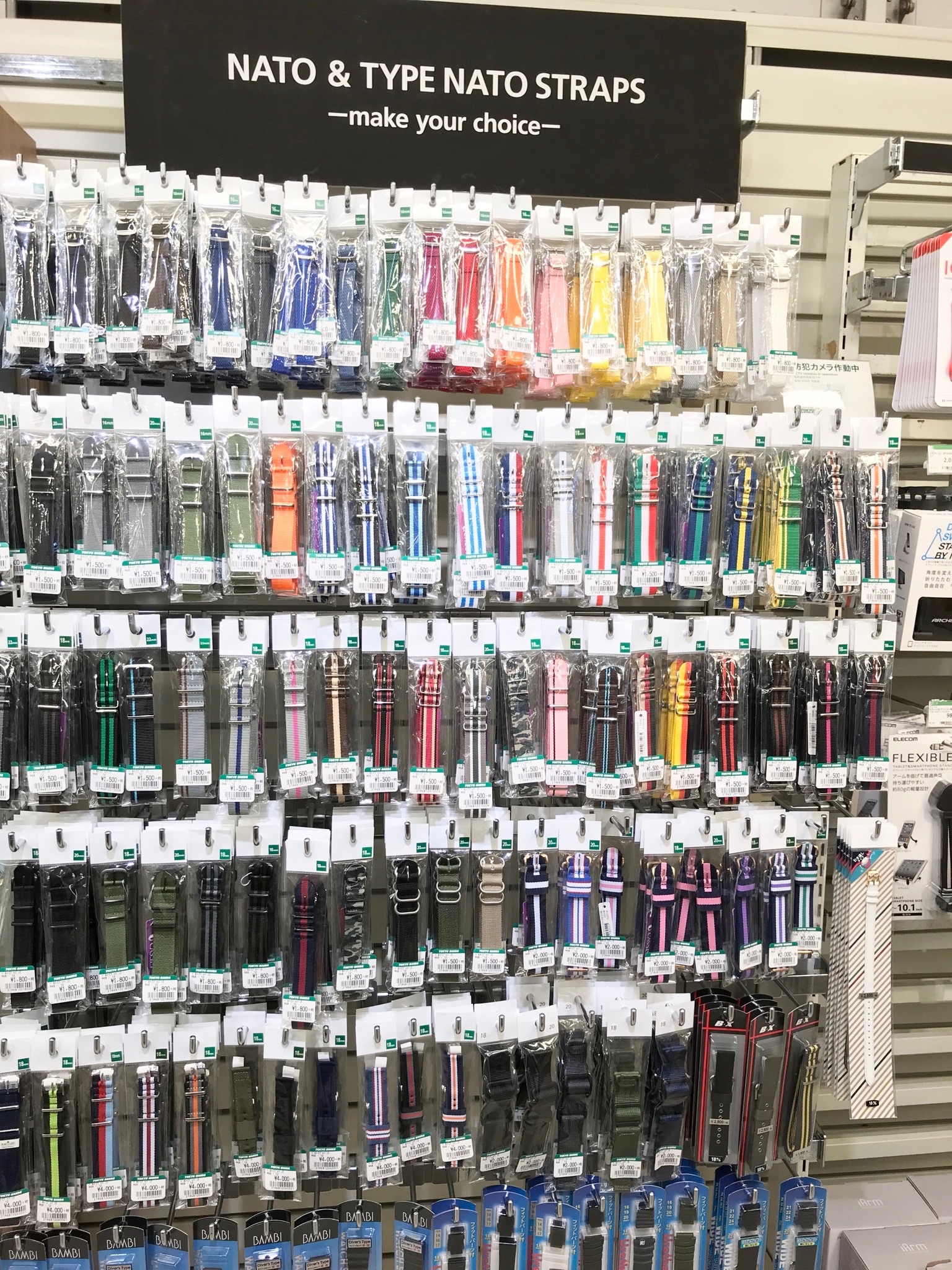 東急ハンズ渋谷店 在 Twitter 先日 腕時計のベルトが壊れたから 新しいのに交換したら とっても素敵になって もう10年以上 眠らせていたg Shockもこの通り ベルトを替えるだけで こんなに気分がアガるとは思いませんでした ベルト交換 腕時計の修理も電池