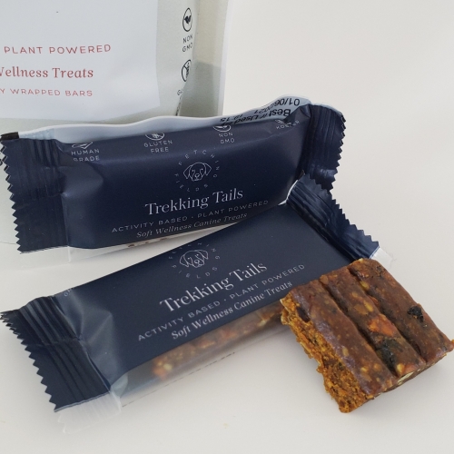 JoinDoggo's tweet image. Check out our first product review of @FetchingFields wellness dog treats! They're like protein bars for your dogs. // Pros: all-natural, human-grade &amp;amp; certified organic ingredients. Cons: they're expensive - more than human protein bars expensive. bit.ly/fetchingfields