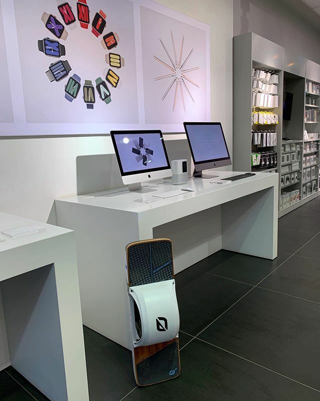 electricadvent's tweet photo. Fits right in! .
@onewheel @apple @luukkosenveke #white #logos #black #helsinki #myhelsinki #finland #imacpro #testdrive #photography https://t.co/2gFdr5hOtx https://t.co/SsznhCk2OX