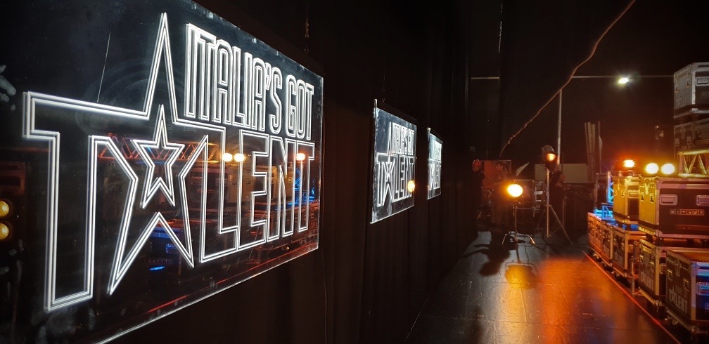 AntigravityShow's tweet photo. Hello, Italy! Get ready for some incredible magic on the #IGT stage this Friday 🤩

@Front_Pictures @Redrabbitentertainment @InnovationProfi
#ItaliasGotTalent #MultimediaShow https://t.co/R7ePNrl5XX