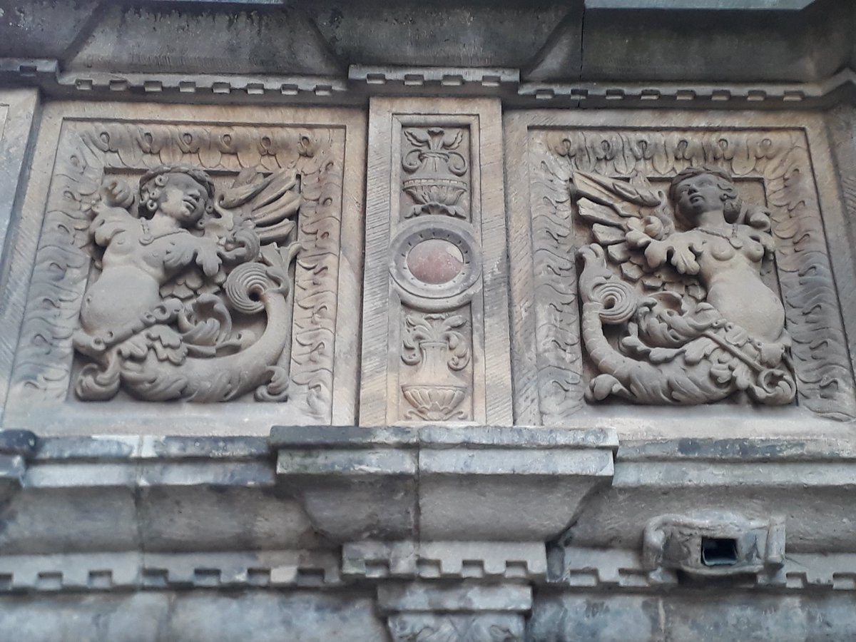 Conkleton's tweet photo. Wonderful #mythology #stonemasonry of a winged #mermaid
#urbanart #ARTchitecture #Görlitz #deutschland🇩🇪
#urbanphotography #urbanjungle #Aroadtrip #architecturephotography https://t.co/aXCsOs9ptA