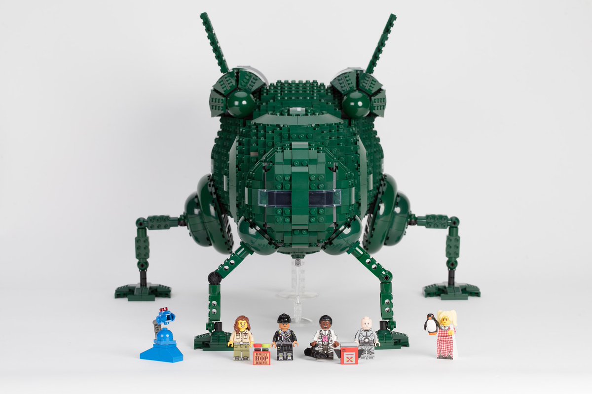 bobvintagebrick's tweet photo. Red Dwarf Starbug LEGO idea  https://t.co/LfQWt59Me6 just 10,000 supporters and it could become an official LEGO set! Please click the link above and click ‘support’ (it’s completely free to support) Thank you. In full partnership with @MinifigsMe https://t.co/QLyxydlQwH