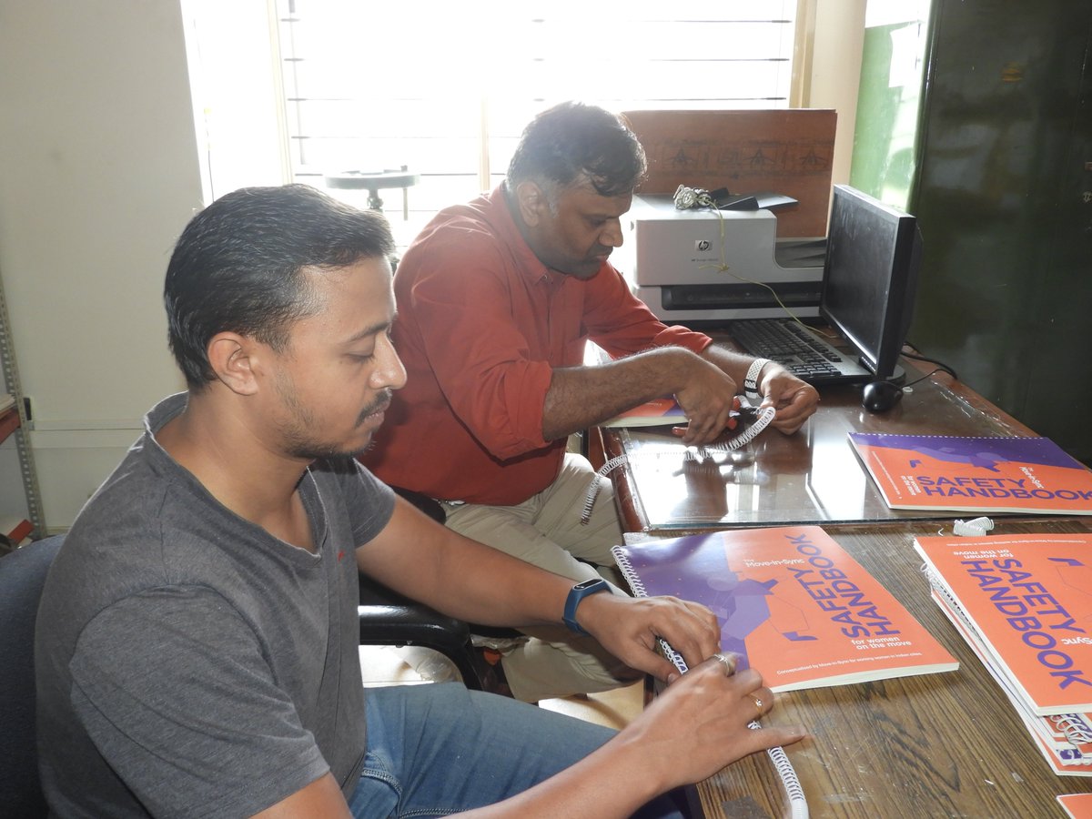 MitraJyothi's tweet photo. “Safety Handbook for Women” by #MoveInSync is now available in braille format, #CISCO team supported the production through volunteering at Mitra Jyothi Braille Press!#MITRAJYOTHI #ngo #eyeway #csr #braille #womensafetyhandbook #visuallyimpaired #femaleemployees #womenpassengers https://t.co/kpV20156Ui