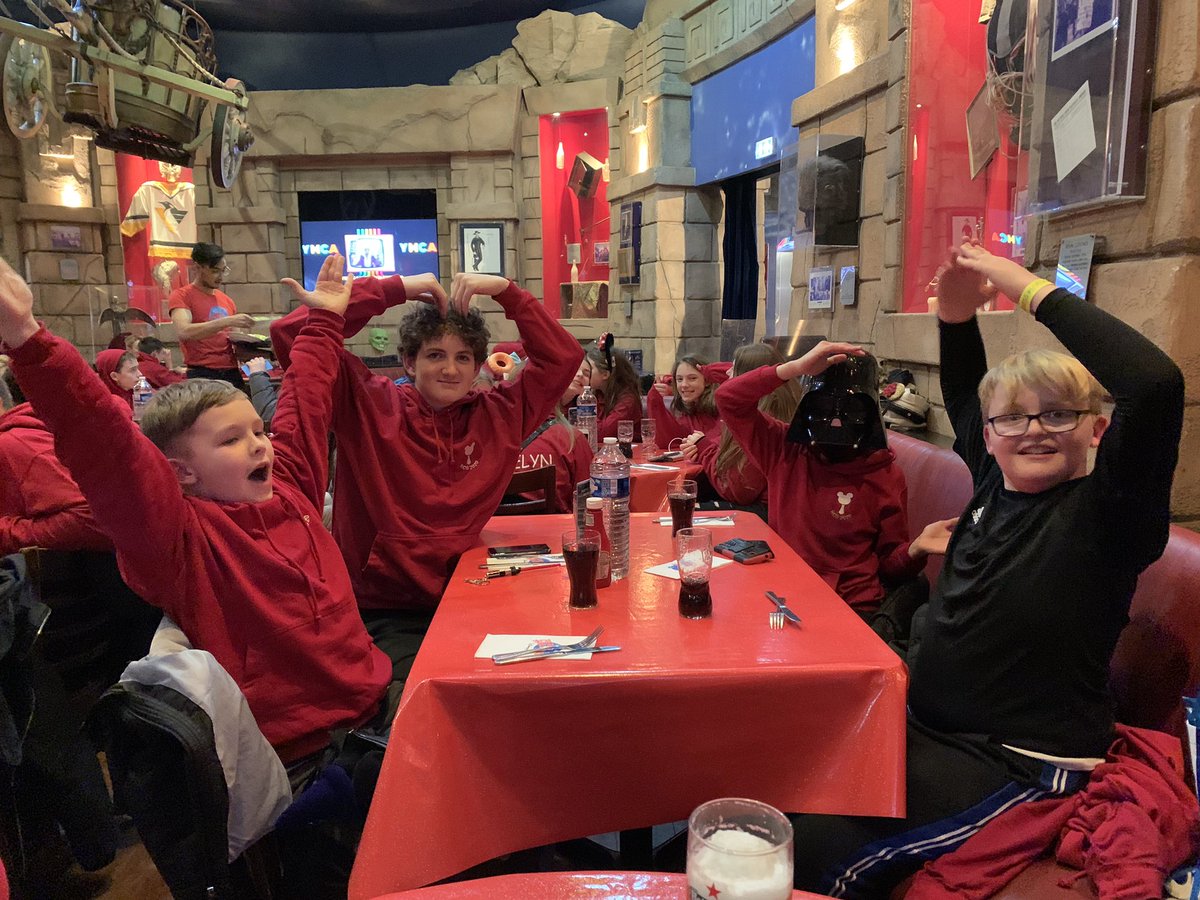RCS_Trips's tweet photo. Dinner last night #Rcstrips https://t.co/oa4HPiQjNT