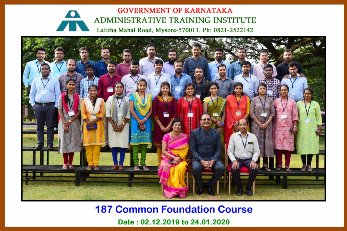 AtiMysuru's tweet photo. Sri Kapil Mohan, IAS, Director General, ATI with the trainees of 187 CFC for Group Photo. The Course was organized at ATI, Mysuru from 2-12-2019 to 24-1-2020. 
#KapilMohanIAS #DirectorGeneral #AdministrativeTrainingInstitute #Mysuru #CommonFoundationCourse #GroupPhoto #DG #187CFC https://t.co/o6bHDE0DkJ