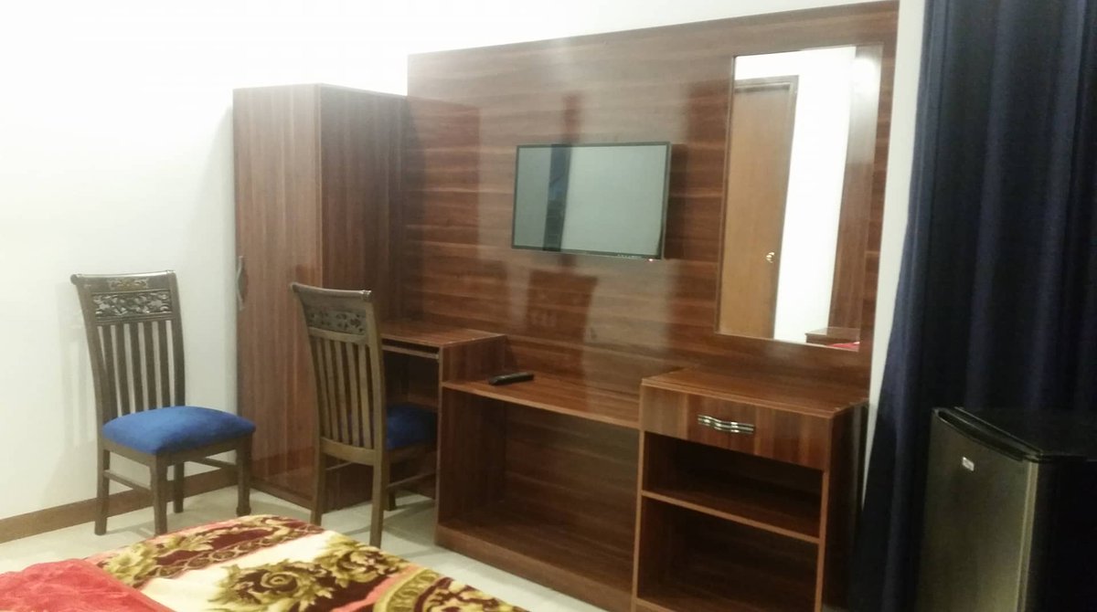 HotelComfortIn4's tweet photo. Want to stay, sleep, and explore in the shadow of Karachi? And for that, if you are looking for a hotel with a perfect location, there is no better choice than #Hotel COMFORT INN #Clifton #Karachi that provides serene accommodations at affordable rates.
#VisitPakistan2020 #Travel https://t.co/9QCN7lco93