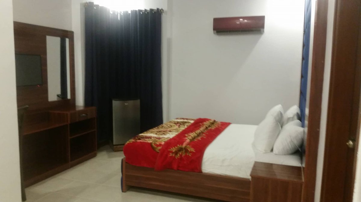 HotelComfortIn4's tweet photo. Want to stay, sleep, and explore in the shadow of Karachi? And for that, if you are looking for a hotel with a perfect location, there is no better choice than #Hotel COMFORT INN #Clifton #Karachi that provides serene accommodations at affordable rates.
#VisitPakistan2020 #Travel https://t.co/9QCN7lco93