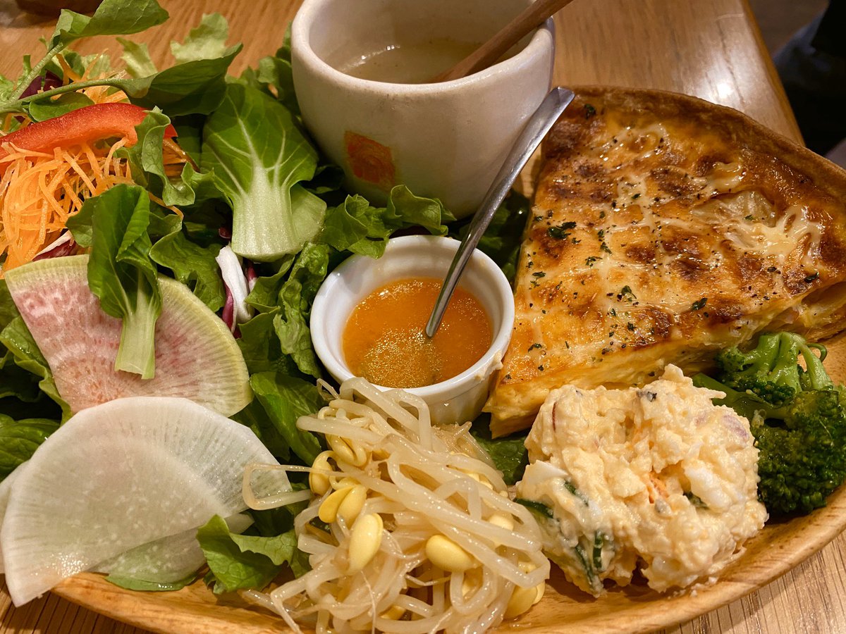 釜本莉奈 フリーアナウンサー 扇町にあるオシャレなカフェ Orange Fields Tea Garden ゆっくりお話しながら過ごせました いろんなフレーバーのお茶が頂けるのが最高でした さて 今からオンラインで勉強頑張るぞ きょうはインプットの日