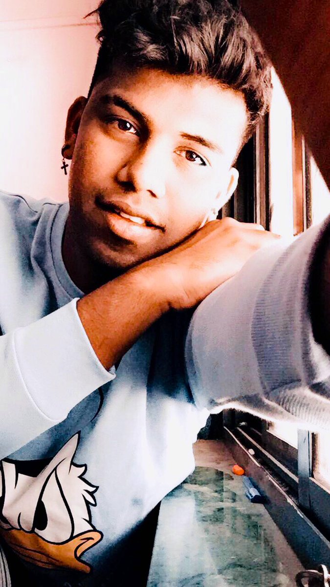 Princegamit5's tweet photo. Love &amp; Lost look in my eyes 👀 
#princegamit https://t.co/P3XxUdzoVh