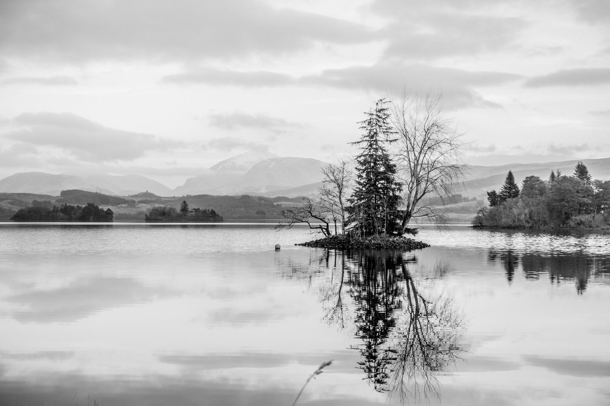 oliver_w's tweet photo. Beautiful #LochAwe 🖤 // #photography #photo #travel #landscape #Scotland https://t.co/wxqs8BsFOt