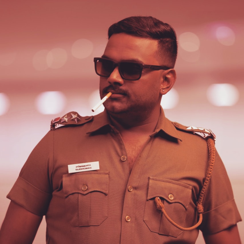 Krishnajith_SV's tweet photo. Acting as a police officer https://t.co/poMGBA9A5N