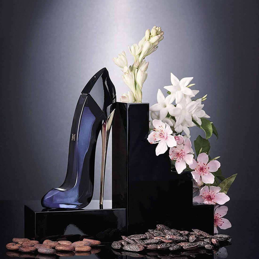 قود قيرل من كارولينا هيريرا •اصدار ٢٠١٦• للنساء
التركيز : او دو بارفيوم
الحجم : ٨٠مل
السعر : ٣٤﷼ عماني ــ ٣٤٠﷼ سعودي
لباقي التفاصيل يرجى زيارة الرابط: instagram.com/p/B9Q1QCPDn4k/…
#رابطة_عشاق_العطور