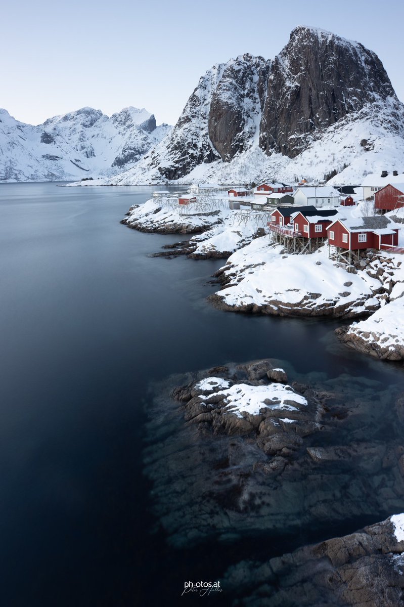 PeterHollos's tweet photo. Heute mal ein tolles Cover fotografiert. :)

#lofoten #lofoto #landscape #Norway #norwegen #photography #peterhollos #hollos #canon #EF1636L28 #hamnoy https://t.co/CTIlnrpAHE