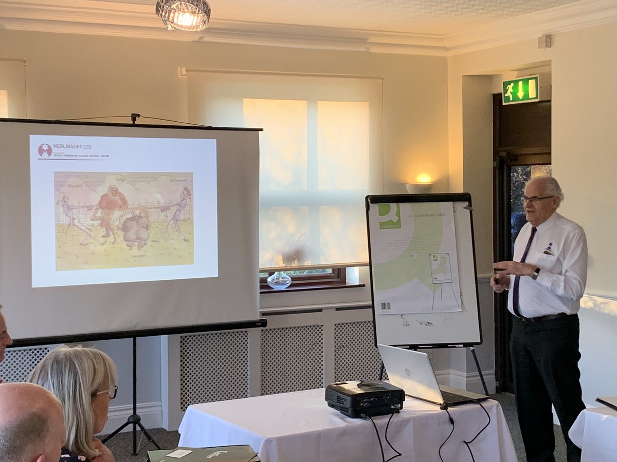 SHARENetwork_WY's tweet photo. Owen of @merlinsoft talking the group through his story and how he developed his business idea.  Fantastic insight.  Come and get involved #share #collaborate https://t.co/lahlHWOTs2