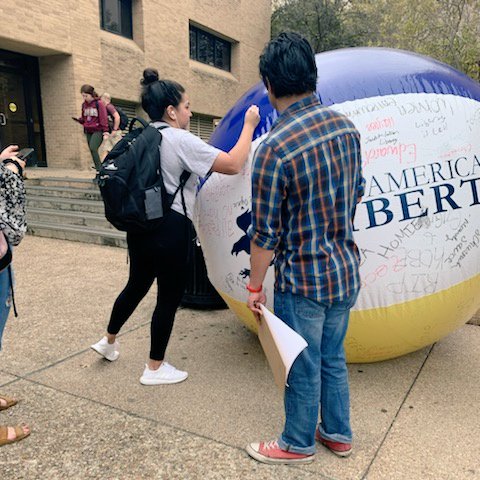 TxStYALiberty's tweet photo. Another successful day! We are extremely grateful for our first amendment everyday, but even if you disagree with us we believe you have the right to free speech. You also are always welcome to come write out your disagreements on our Free Speech Ball! #MakeLibertyWin https://t.co/UbIyCmAHi4
