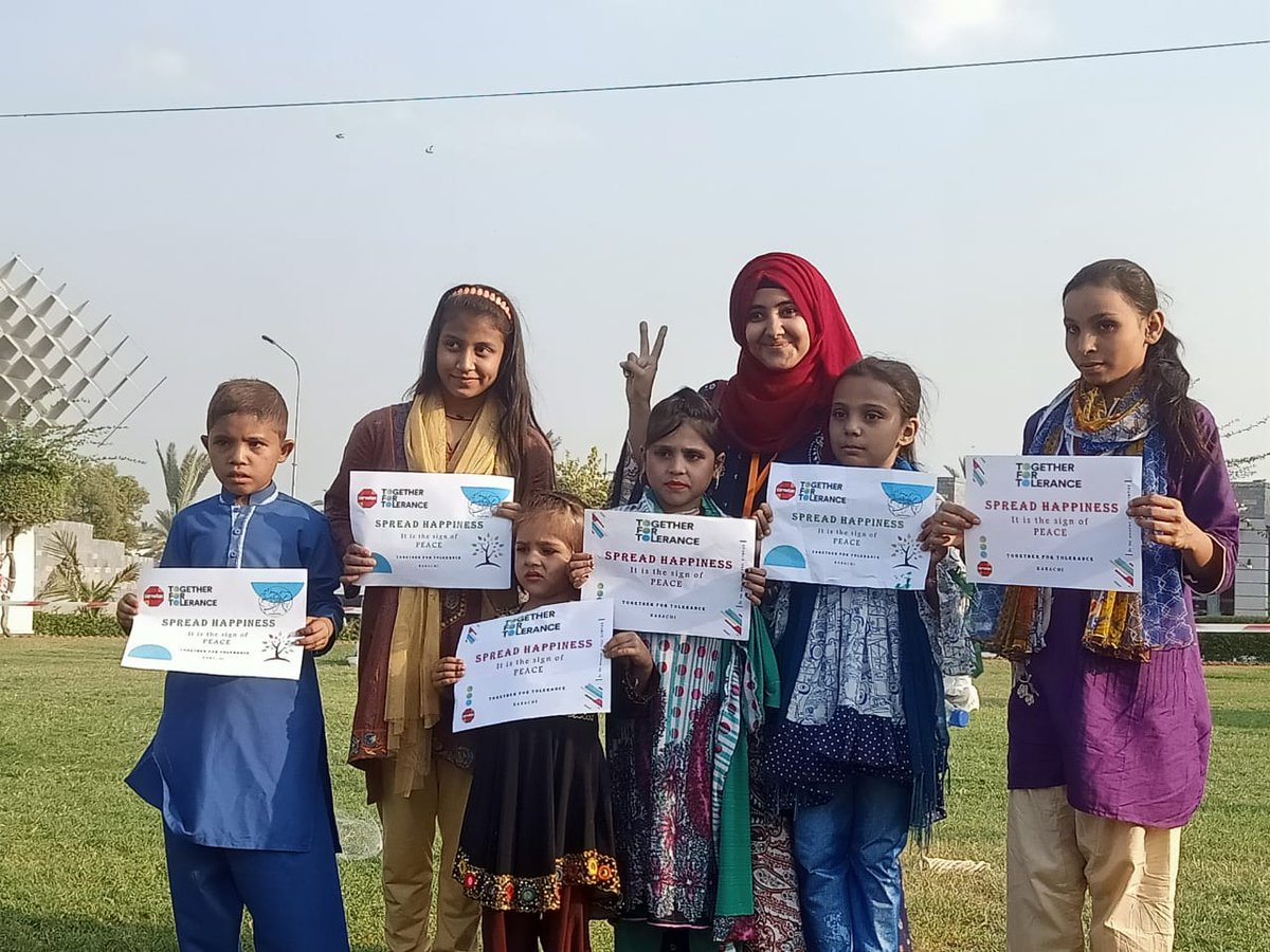 TFTolerance's tweet image. TFT Team Karachi spent a day with kids from different schools in Thal Olympiad and played different games with them just to spread happiness because Happiness is also a sign of Peace.

#HumaraAzm
#Srengthening_Student_Bodies
#TogetherForTolerance
#TeamKarachi