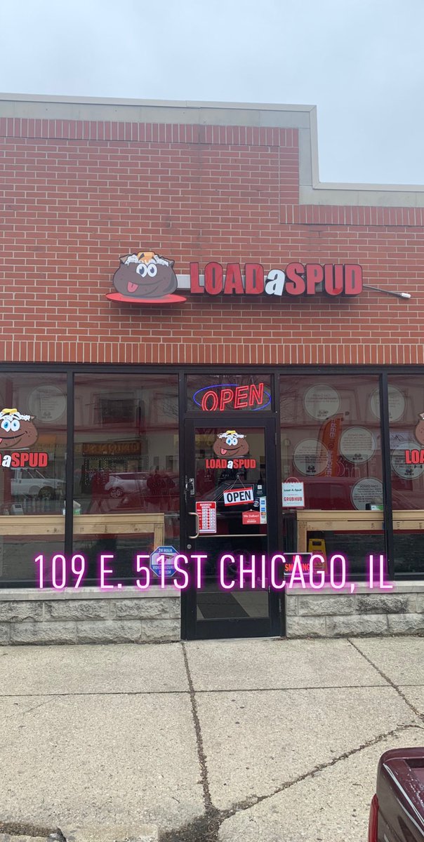 Loyal1tmg's tweet photo. New Business Alert Load A Spud Chicago, We Been Open 3 Weeks Grand Opening Sat The 7th.. 109 E 51st https://t.co/Z6okbXGt4a