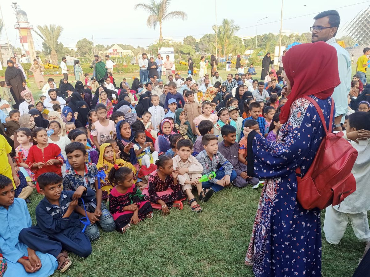 TFTolerance's tweet image. TFT Team Karachi spent a day with kids from different schools in Thal Olympiad and played different games with them just to spread happiness because Happiness is also a sign of Peace.

#HumaraAzm
#Srengthening_Student_Bodies
#TogetherForTolerance
#TeamKarachi