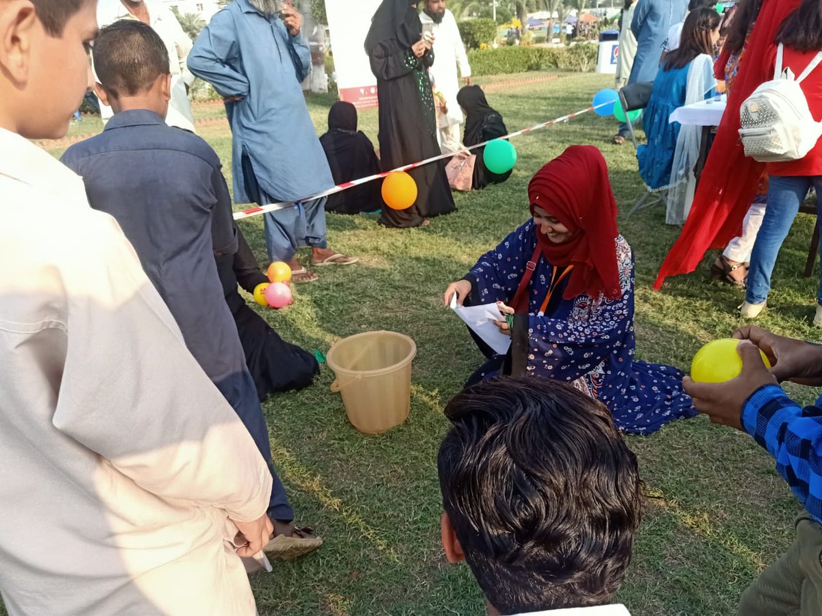 TFTolerance's tweet image. TFT Team Karachi spent a day with kids from different schools in Thal Olympiad and played different games with them just to spread happiness because Happiness is also a sign of Peace.

#HumaraAzm
#Srengthening_Student_Bodies
#TogetherForTolerance
#TeamKarachi