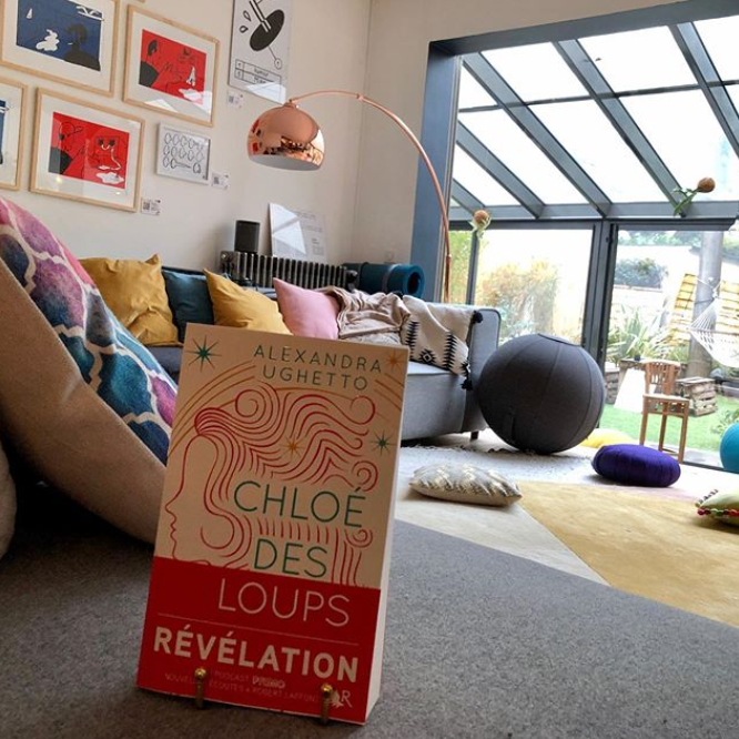 📖 #MardiConseil 📖 Quel est le vôtre ? 
🌸 Et rdv demain à Lille à la librairie Le Bateau Livre pour deux ateliers de développement personnel parents-ados avec Alexandra Ughetto !
<a href="/a_ughetto/">Alexandra Ughetto</a> @collectionr #lille