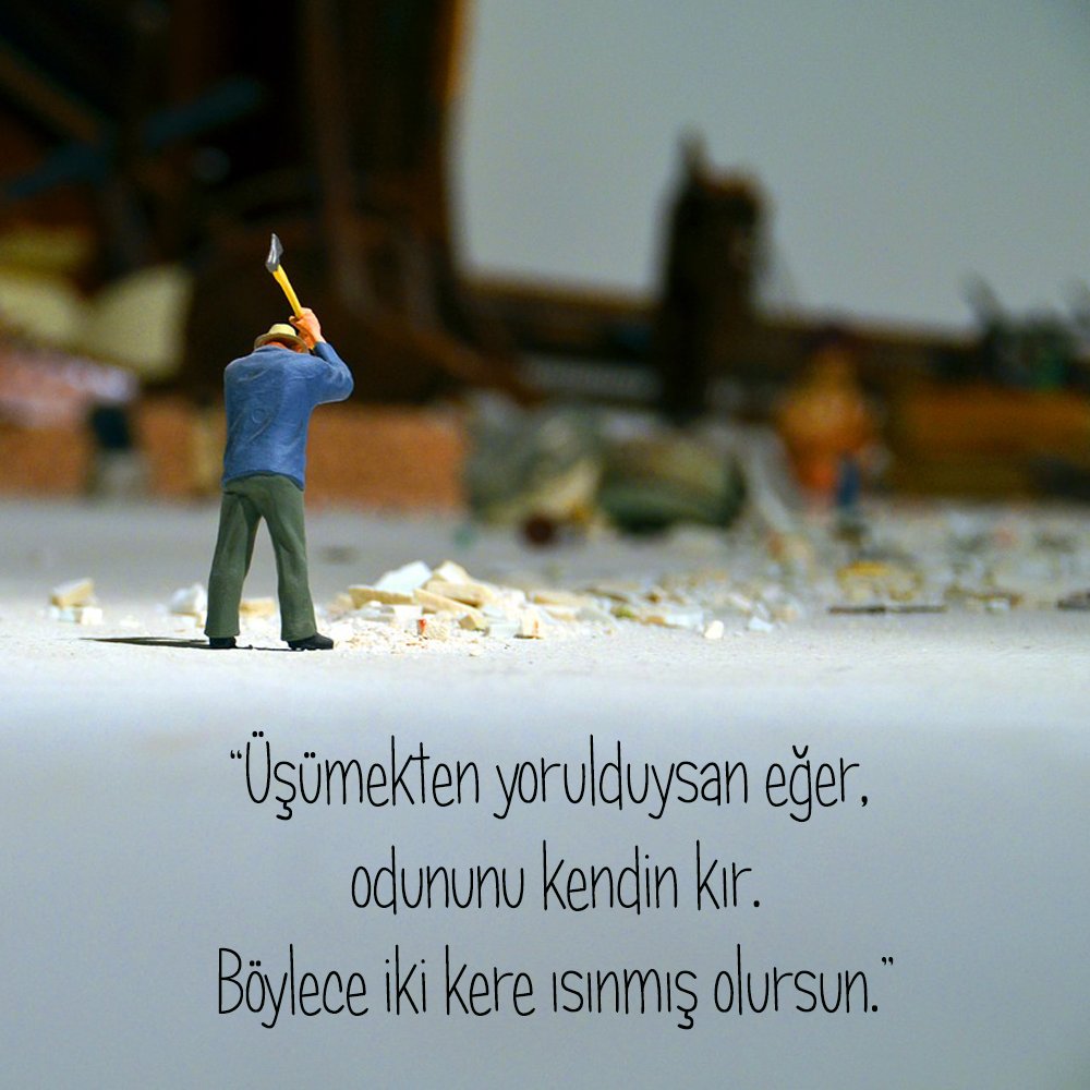 skaraismailoglu's tweet photo. Gerçek bir sıcaklık hissi için bazı odunları sizin kırmanız şart. https://t.co/GhXY9ay8Z2