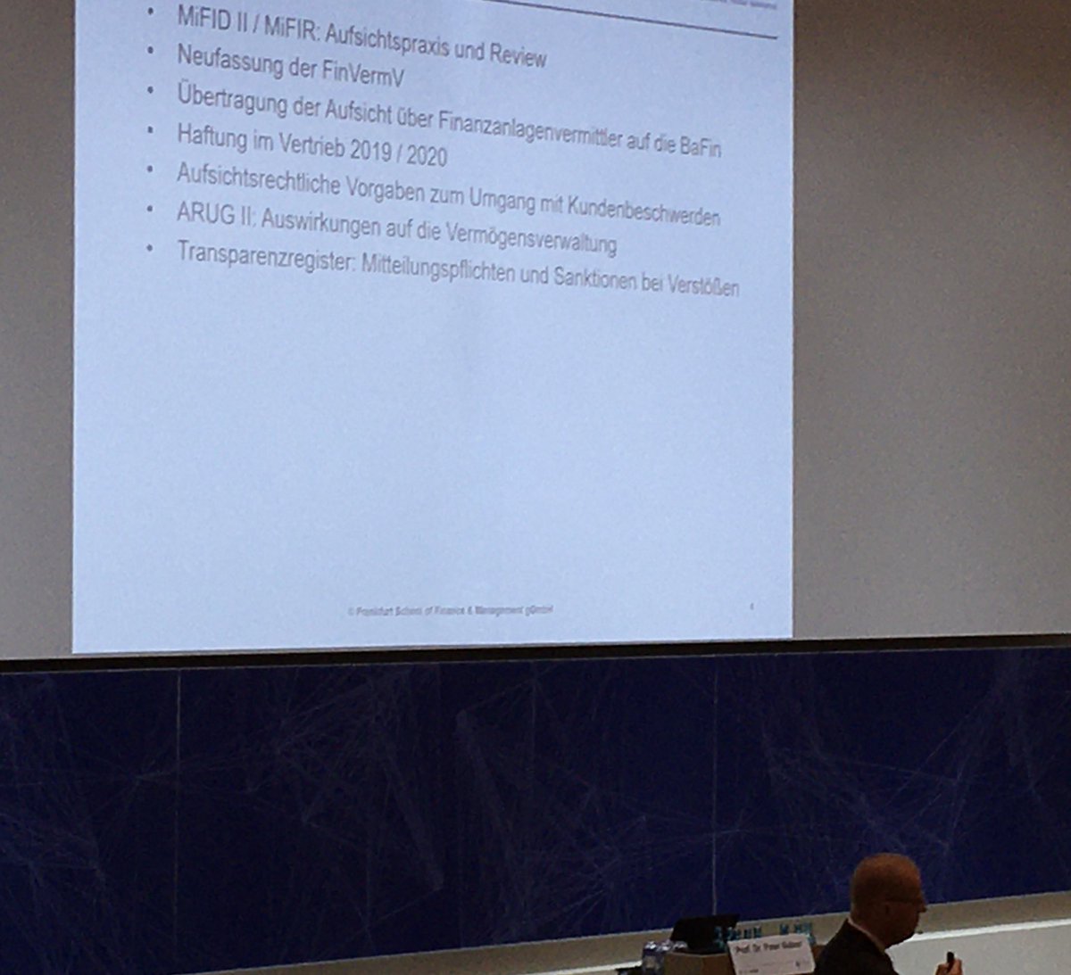 JochenSteinmetz's tweet photo. @DrPeterBalzer und seine Agenda... Harter Stoff nach einem langen Abend. Aber sicher mit hohem Mehrwert, wie jedes Jahr bei den #FSFPTage @FrankfurtSchool #ExecEdFS https://t.co/pFbTHWcJS5