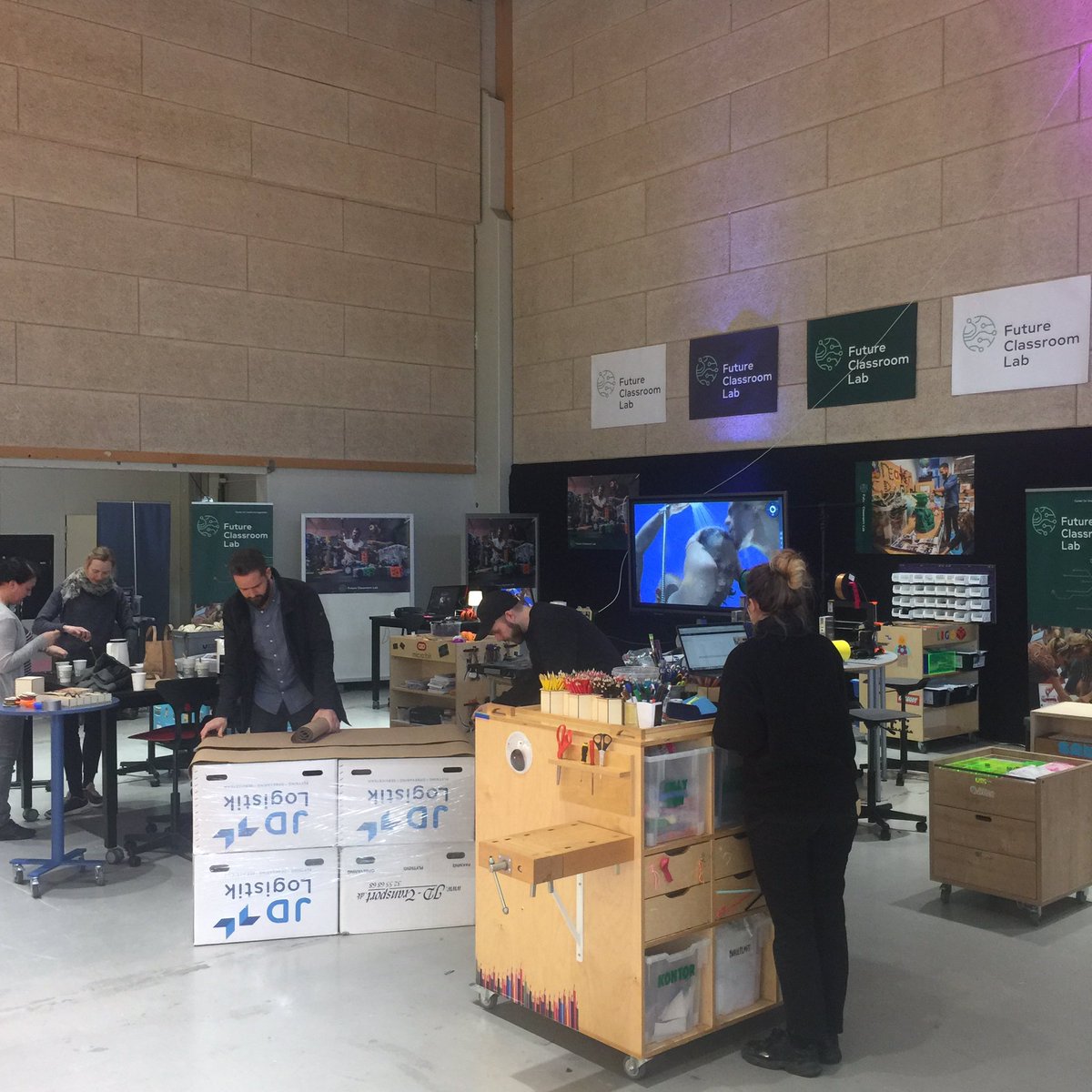 Munib (@futuremunib) on Twitter photo .@FCLabdk er næsten klar til @laerfestdk 💪🏽 Kom og besøg os i morgen og torsdag - stand 438. Vi byder bl.a. på grobotter, art-machines, storm P og en masse gode snakke. Vi ses 👍🏽😎 #laerfest @Nordeafonden <a href="/fcteacherkp/">Future C Teacher</a> .@FCLabdk er næsten klar til @laerfestdk 💪🏽 Kom og besøg os i morgen og torsdag - stand 438. Vi byder bl.a. på grobotter, art-machines, storm P og en masse gode snakke. Vi ses 👍🏽😎 #laerfest @Nordeafonden <a href="/fcteacherkp/">Future C Teacher</a>