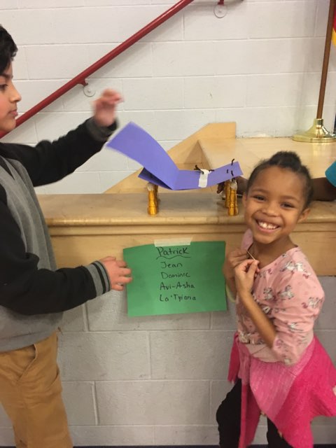 SarahBeeSocial's tweet photo. Look at these #FergusonFab designers working hard to design the perfect chair for their favorite character's needs! 😍 #designthinking #21stcenturyprogram #humancentereddesign #steam #teamwork @Kellykoerner1 https://t.co/ou75NPGPTd