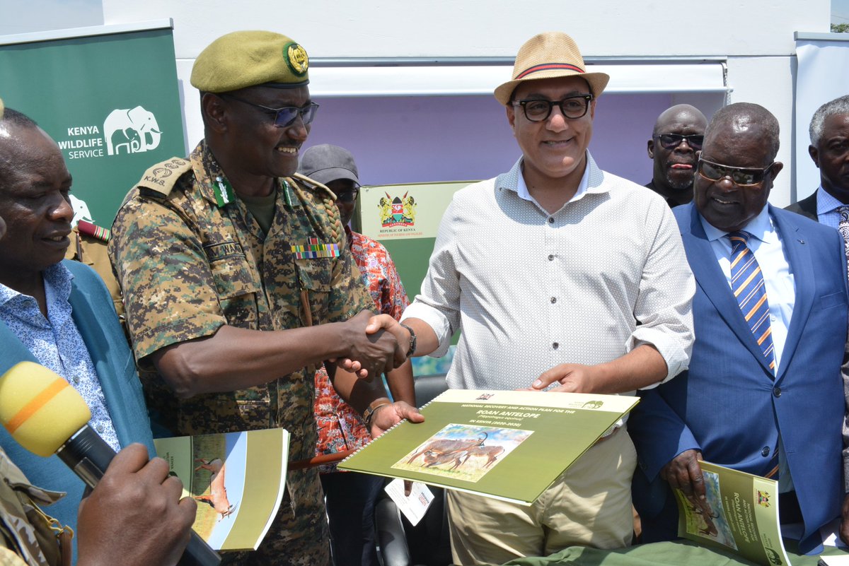 tunajibu's tweet photo. I have officially launched the National Roan Antelope Recovery Plan. This is meant to ensure that we meet the goal of restoring, an initial viable Roan Antelope population to at least 50 individuals by 2023. #savetheRoan #wildlifeke https://t.co/XWt7lw7IEv