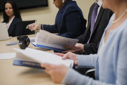 DiamondReportng's tweet image. Best practices for dealing with exhibits during a deposition #attorney #lawyer
diamondreporting.com/blog/guide-wor…