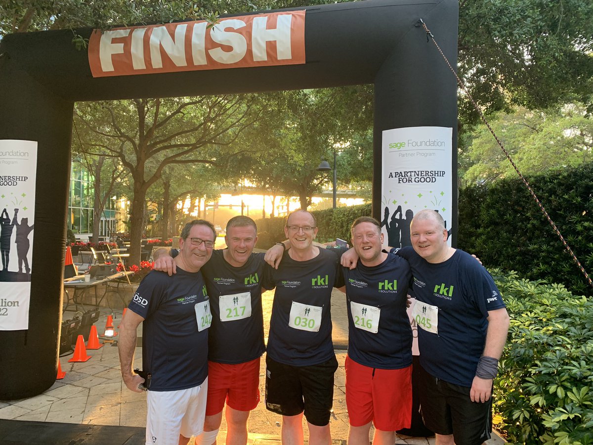 IanB_Inixion's tweet photo. Celebrating with our fellow @SagePartners at the finish line of the @sagefoundation 5k run at #SagePartnerSummit @Acuity_Sage @Percipient_Sage @Lee_AcuityMD @DanClibbens @LaurieStanwick @cstockMD https://t.co/PbYjTqjk0U