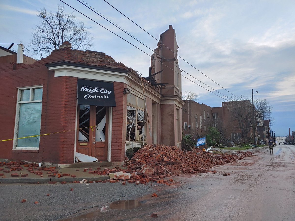 SergioMarBel's tweet photo. This is in Germantown #nashvilletornado https://t.co/YxXf4YDOtX