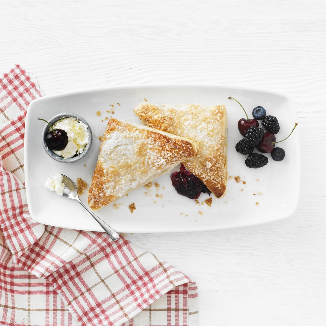 DavidWoodFoods's tweet photo. Because the taste of Summer shouldn't be contained to just Summer. Our summer fruit turnovers will make you feel you're in the English summer! 🍒☀️ https://t.co/gup9m2ytJT