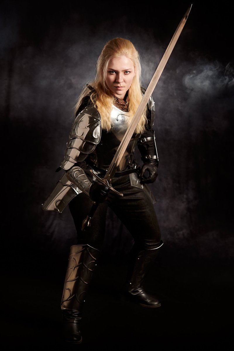 Martholio's tweet photo. Apparently this photo is worth 10,000 likes on IG, so I guess I'll post it here, too.
I do love this armour.
Photo by @jimellystudios.
#actorslife #actor #model #stunt #SPACT https://t.co/XjRHyYpj6A