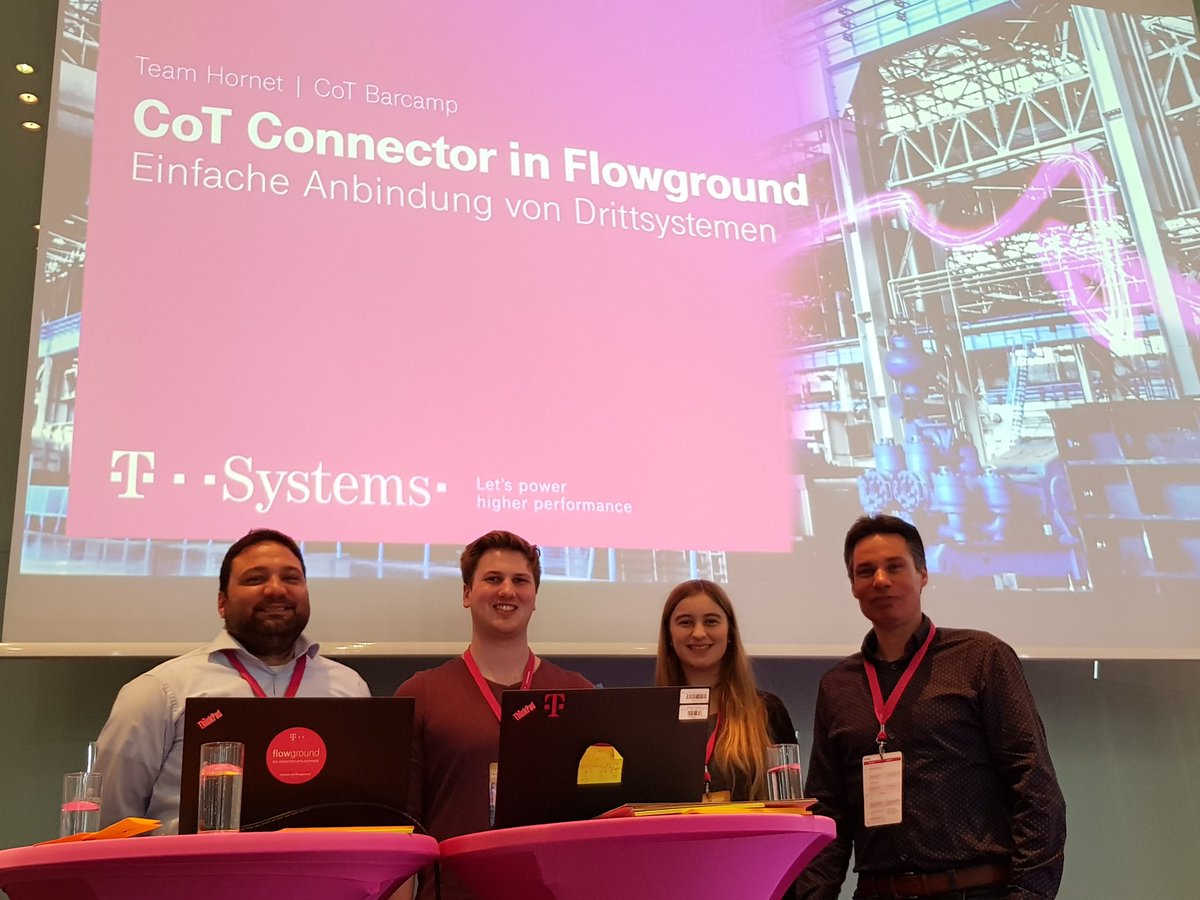 Arne76's tweet photo. Vorstellung von #Flowground und unseren #CloudOfThings Connector auf dem #barcamp um Drittsysteme von Kunden einfach anbinden zu können. #IoT #telekomwall #peoplemakeithappen #digitalSolutions https://t.co/x5gssDnDZz