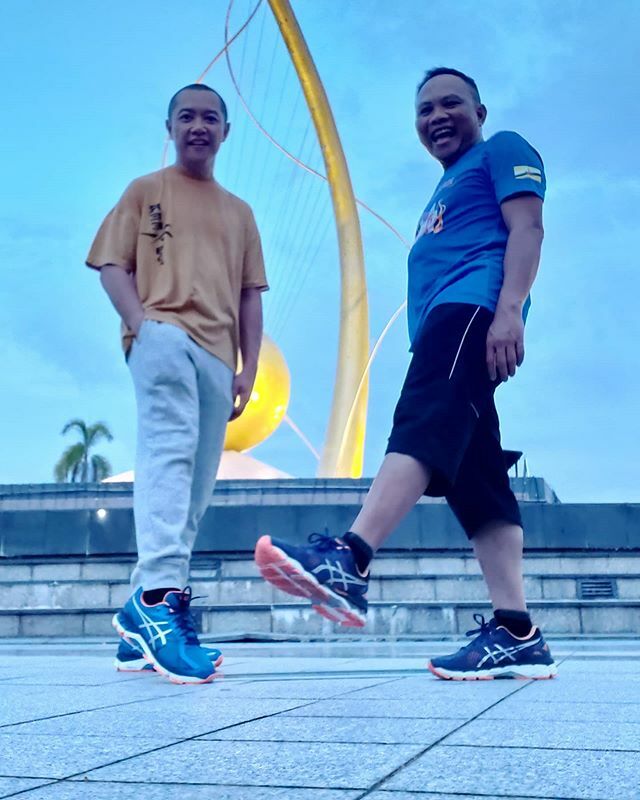 mamanhs's tweet photo. A lot of things that can get your running motivation back:
Revisit your goals.. Read running magazine.. instagram.. bla bla bla..or Just  buy yourself a new pair of running shoes!!
#runningmotivation #asicsrunning #asicskayano #asicsgt3000 #keepgoing #ke… https://t.co/FeKBv42qkb https://t.co/1Ph27FH1YA