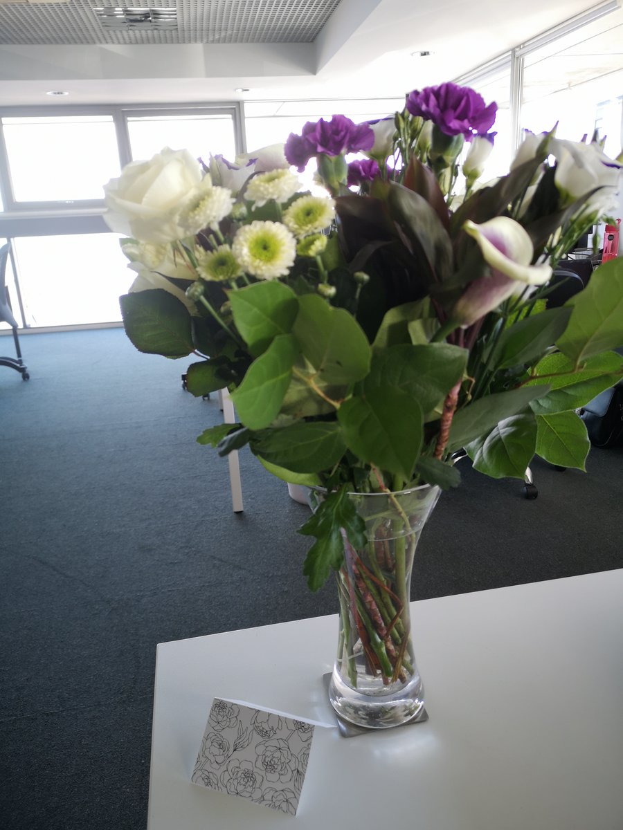 _KSLD_'s tweet image. Thank you so much to our wonderful IT team at #RGBSolutions who conducted a seamless move for us. Delighted to receive these beautiful flowers this morning. 💙 We couldn&apos;t be happier. Thank you to the whole team. We couldn&apos;t do it without you. #lightingdesign #IT @EFLAengineers