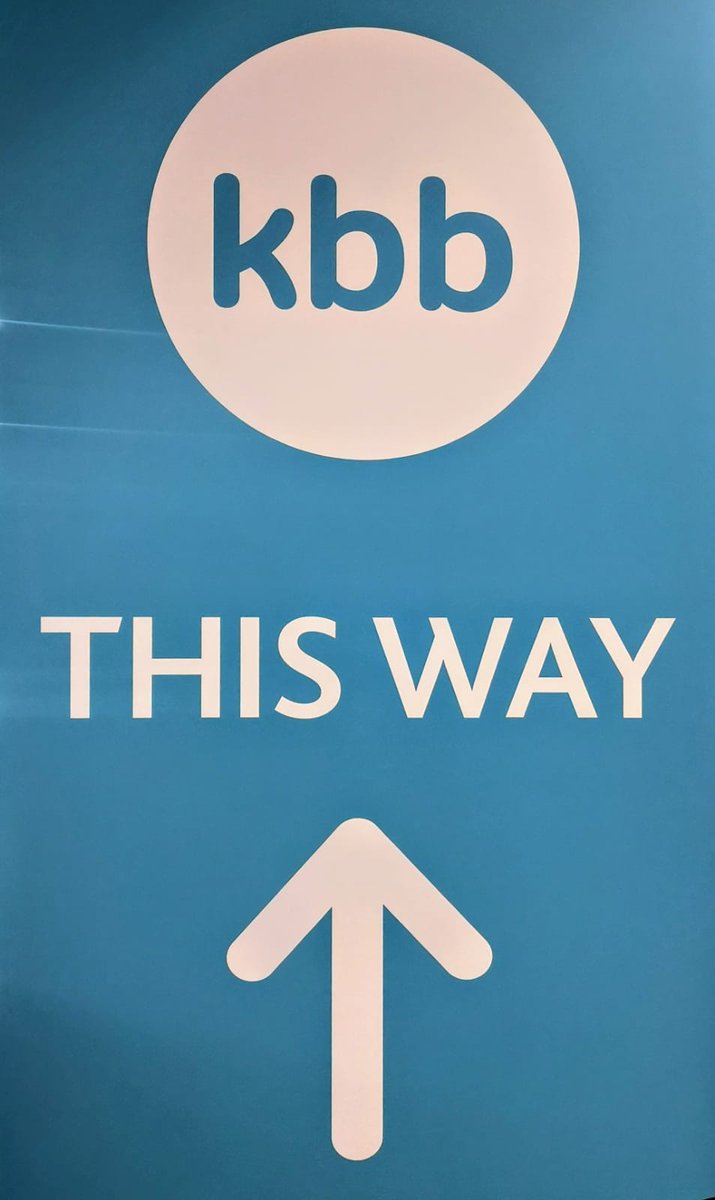 Our decorative sales manager at the #KBB show, with our sister companies we are exhibiting products from @EGGER_UK  <a href="/Kronospan/">Kronospan</a> <a href="/Alvic/">ALVIC</a> come and visit us before the show ends tomorrow #decorative #Meyer