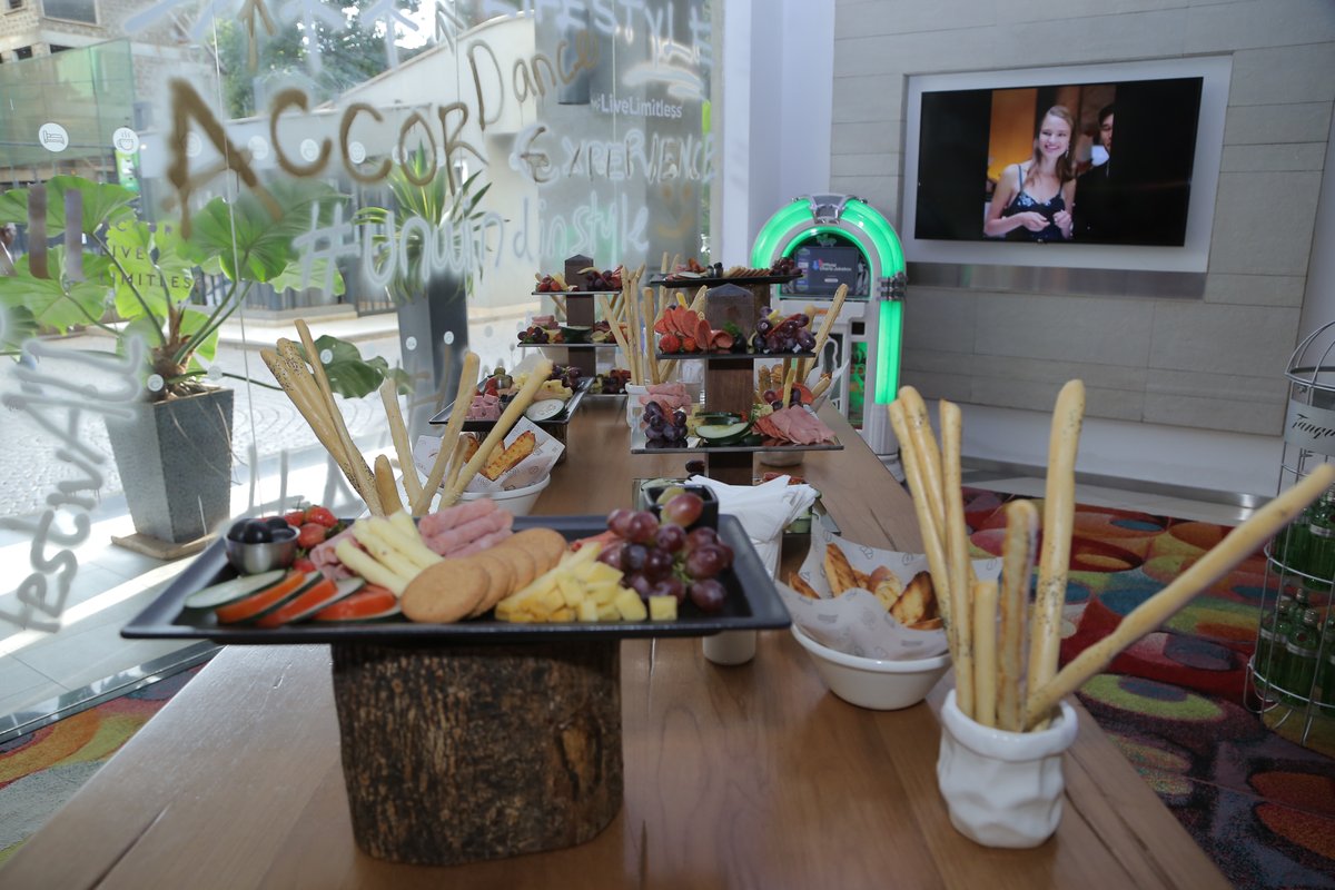 KenyanVibe's tweet photo. Last Wednesday we were part of the invited guests @ibisstyleske as they launched #festiveALL
Accor Live Limitless (ALL) is a fully integrated global platform bringing together digital, loyalty brands and partnership.
#LiveLimitless
#LimitlessVIBES
#FestivALL https://t.co/IIjjT6ZGq6
