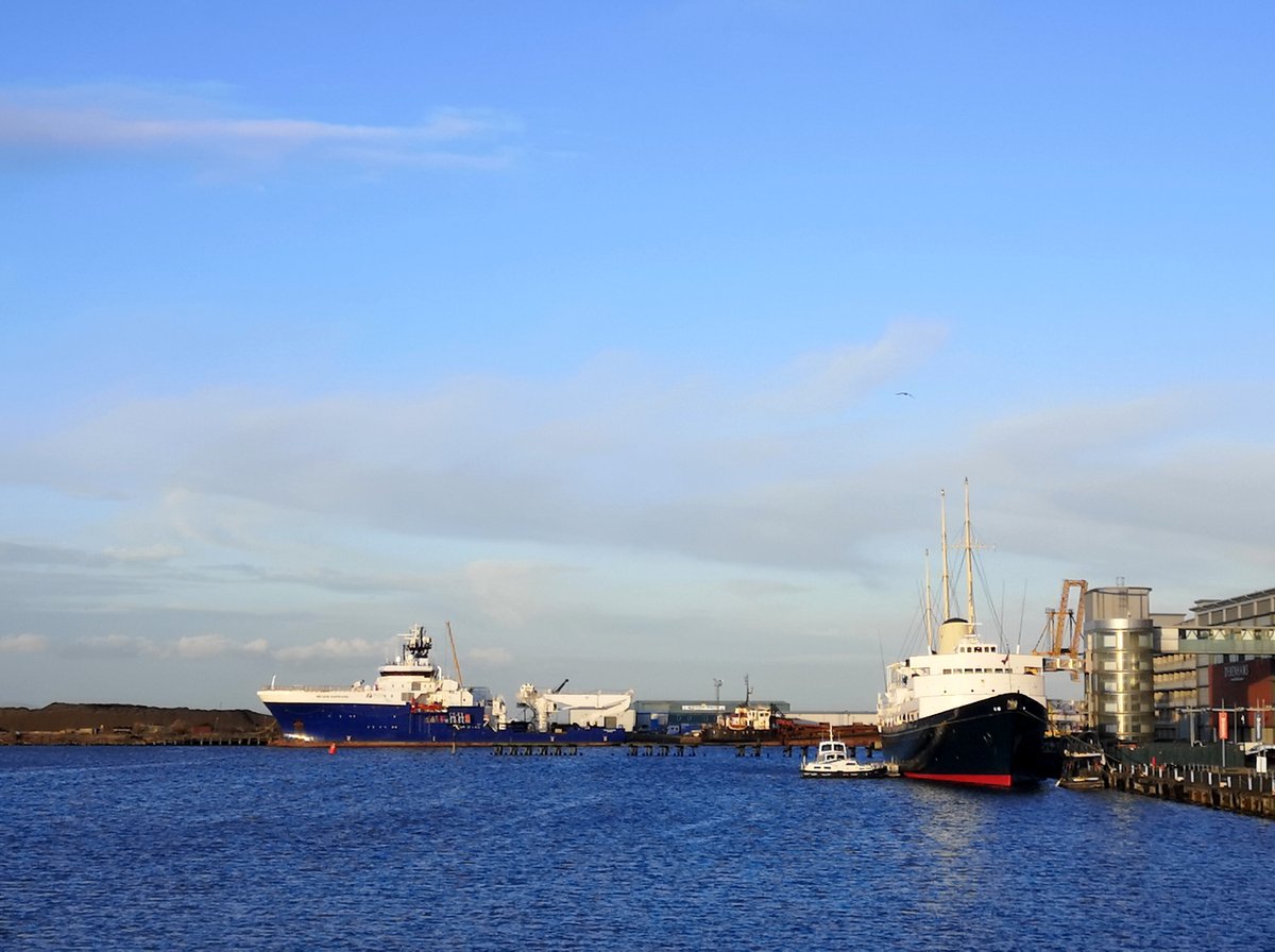 _KSLD_'s tweet image. Thank you so much to our wonderful IT team at #RGBSolutions who conducted a seamless move for us. Delighted to receive these beautiful flowers this morning. 💙 We couldn&apos;t be happier. Thank you to the whole team. We couldn&apos;t do it without you. #lightingdesign #IT @EFLAengineers