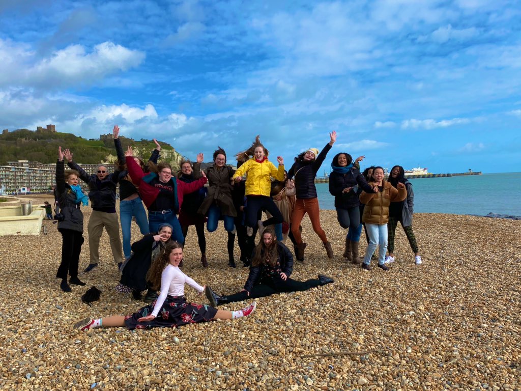 WestoverRasin's tweet photo. Fun time with the Glee choir exploring Sandwich and taking in the beauty at the White Cliffs of Dover! #WestoverMusic #WestoverGlobalPrograms https://t.co/WRylYeAqvT